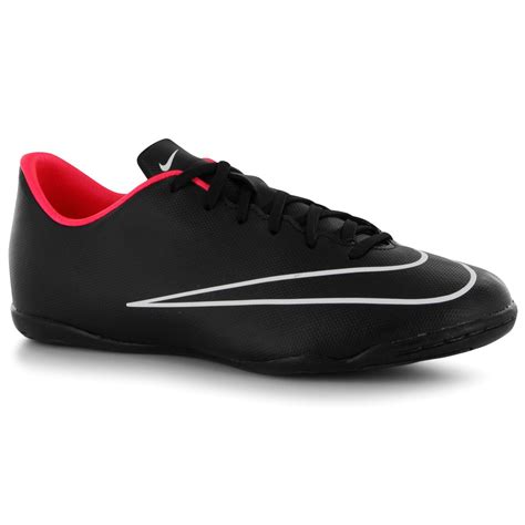 Indoor Football Shoes, Boots & Trainers. Nike BE